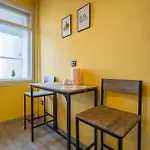 Apartment Golden Glow *
