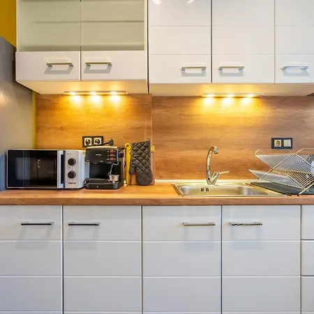 Golden Glow Apartament