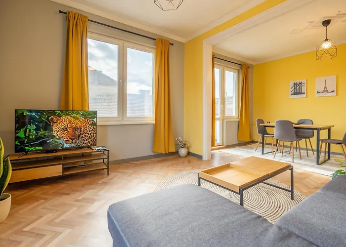 Golden Glow Apartament *