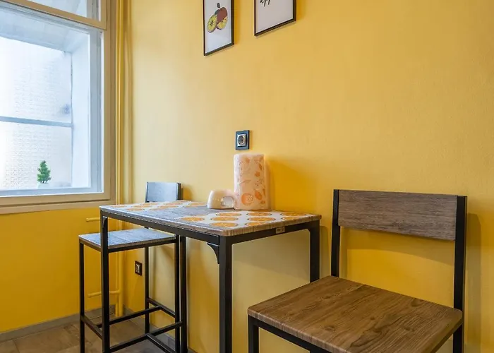 Apartment Golden Glow *